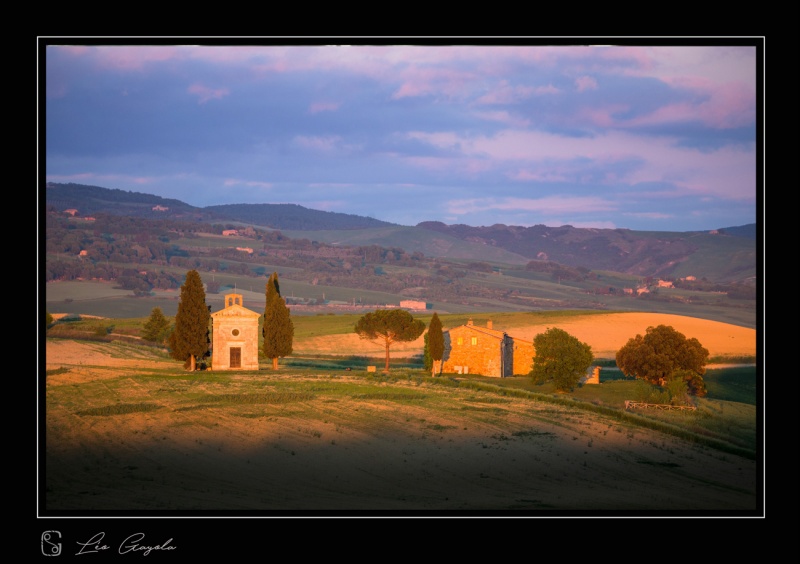 Photo prise lors d'un séjour photo de paysage en Toscane au printemps, Chapelle Vitaletta au crépuscule