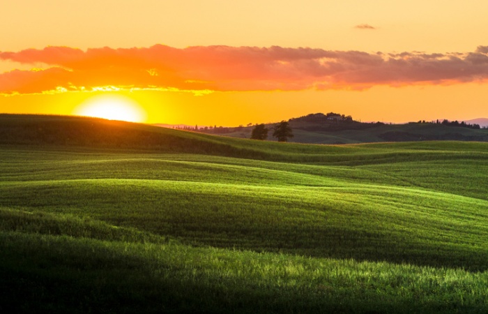 Stage photo en Toscane, paysage de printemps, coucher de soleil / séjour photo panoramique